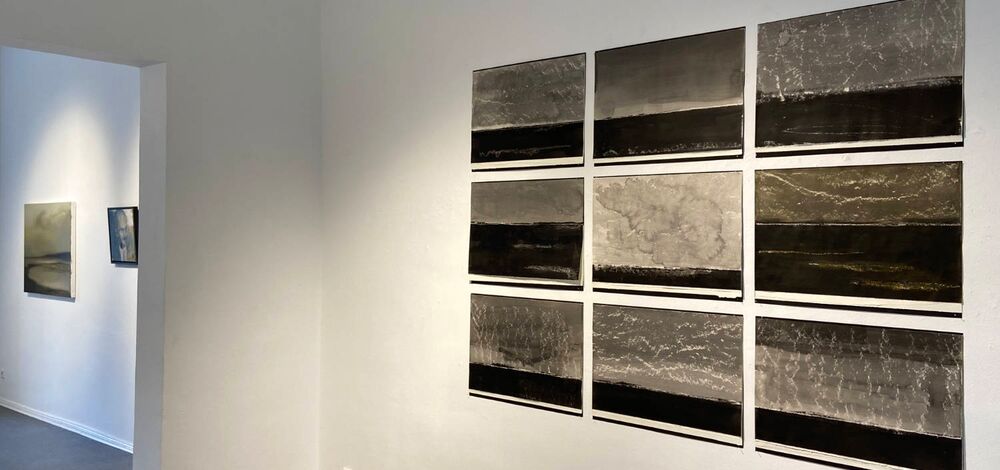 Ausstellungsansicht | Potsdam, Galerie M, 2026 | Halligen 9-teilig | 150 x 210 cm